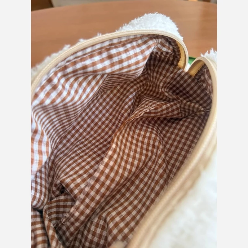 میکاپ بگ تدی Yeha کیف آرایشی پشمالو