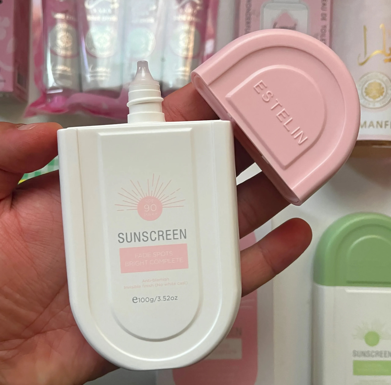 ضد آفتاب ضد لک صورتی استلین spf90 حجم 100 گرمی