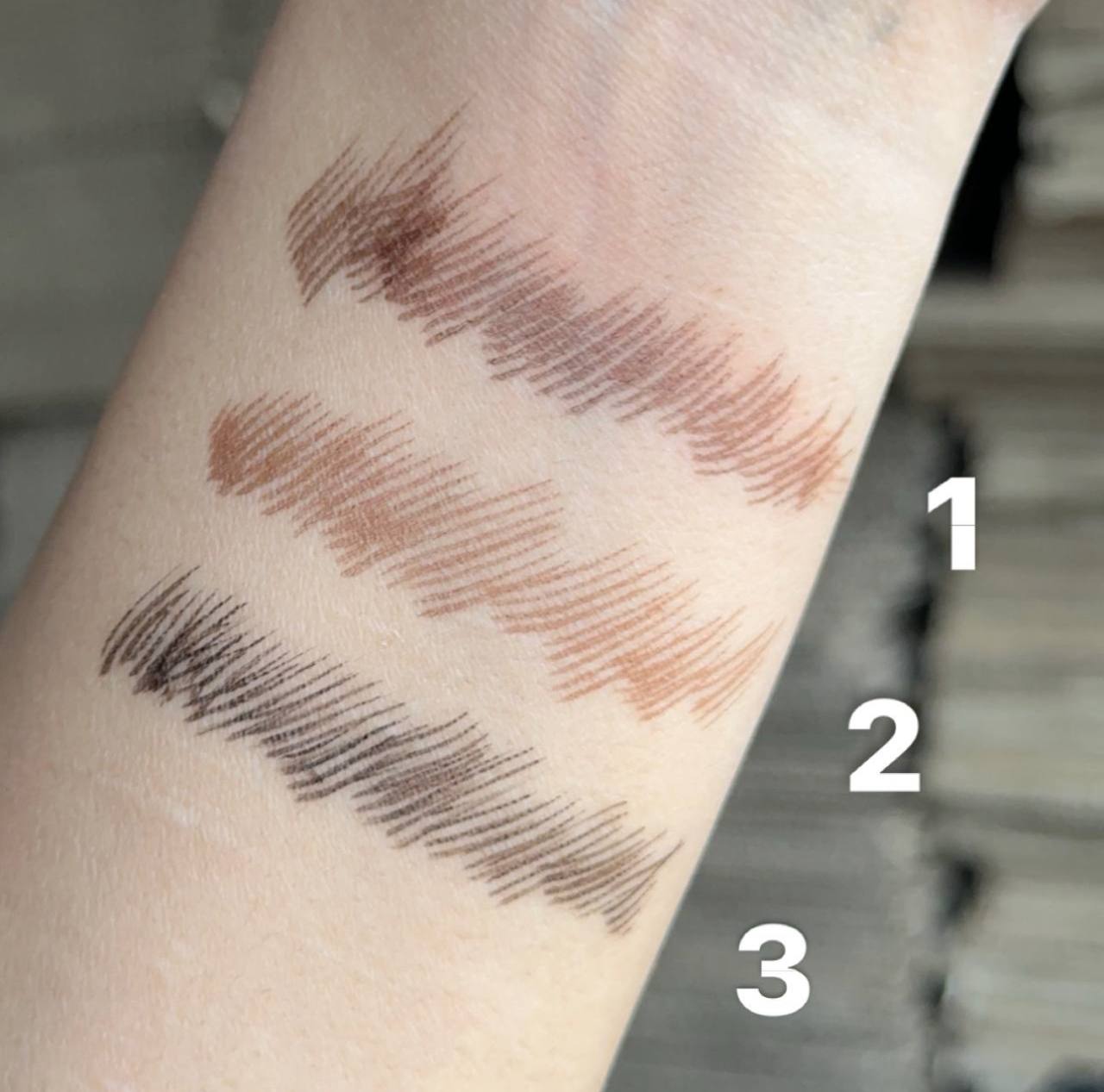 هاشور ابرو ماژیکی کیس بیوتی Kiss beauty